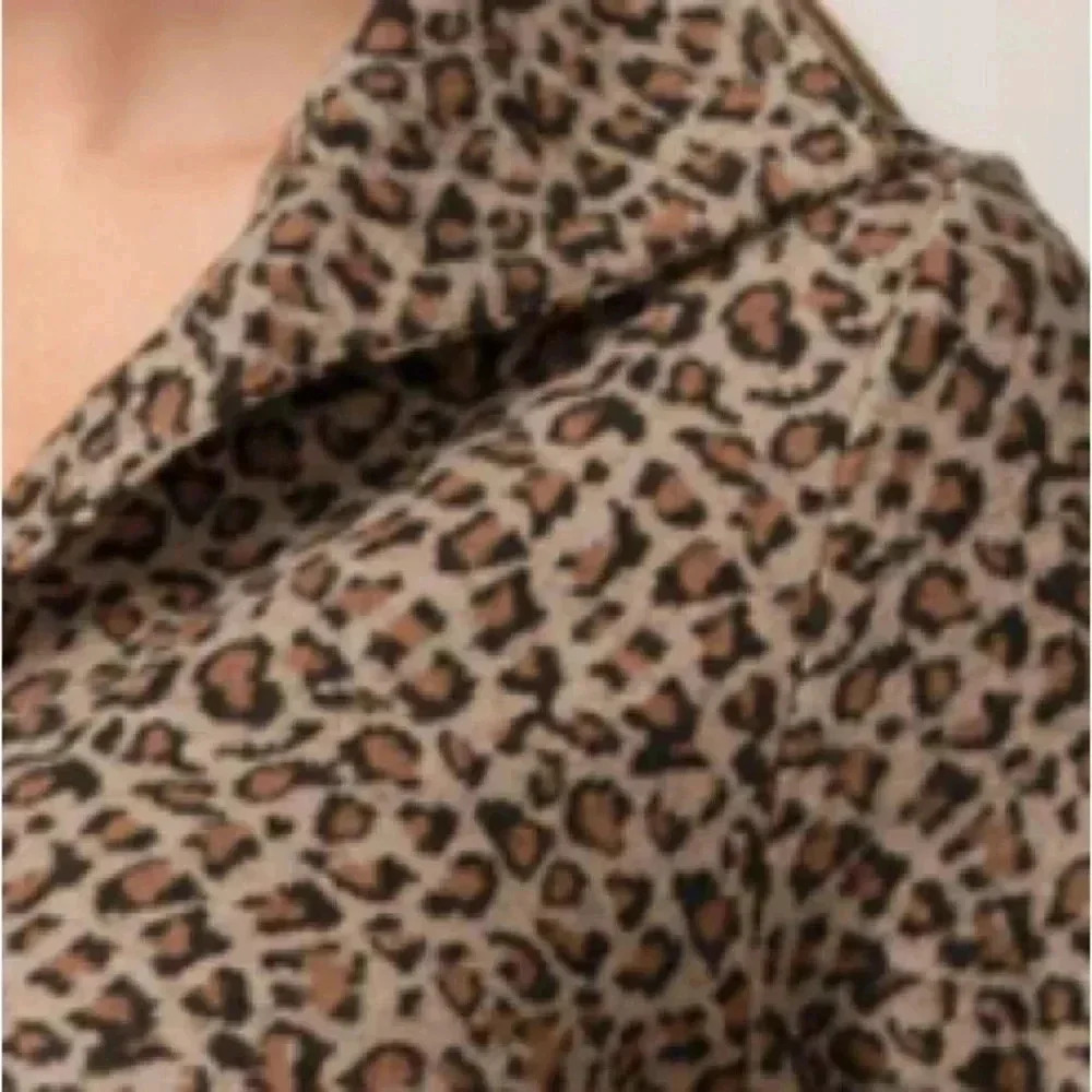 Habitat  NWT shacket,jacket,women M. Grey animal print,,PTP 21”, wide at waist - Picture 11 of 14